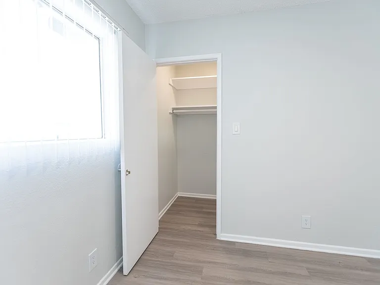 12323 Texas Ave — Photo 35