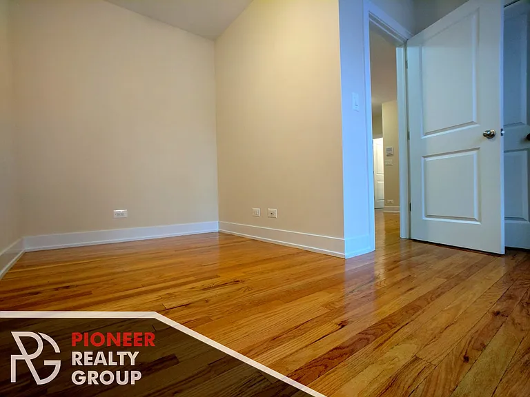 619 W Melrose St #D2 — Photo 11