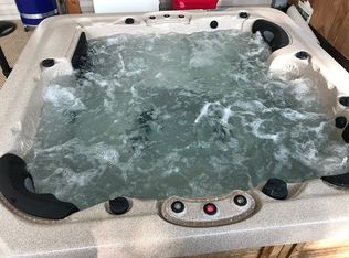 7 Embassy Rd, Selden, NY 11784