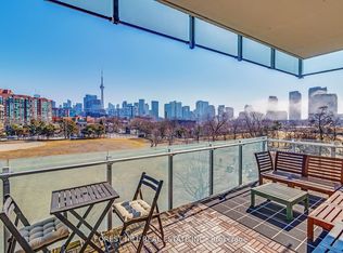25 Stafford St #403, Toronto, ON M5V 0G3