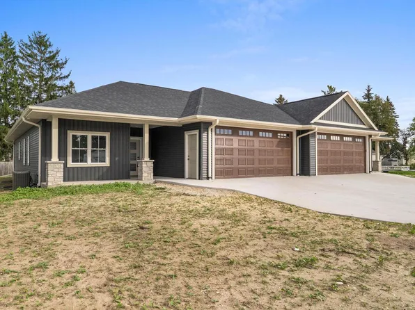 1917 Paul ROAD, Manitowoc, WI 54220
