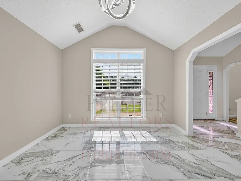 4261 Valley Crest Dr — Photo 10