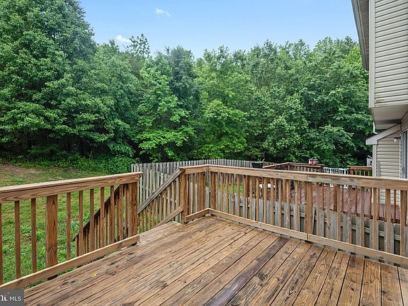 2nd image of 109 Brenwick Ct