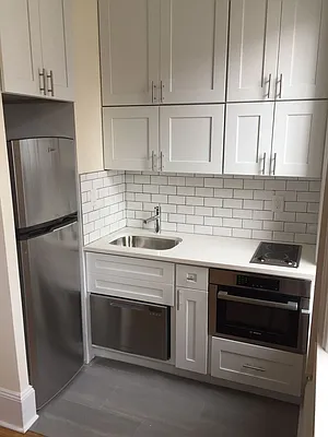 Rented by Sky Management | media 38