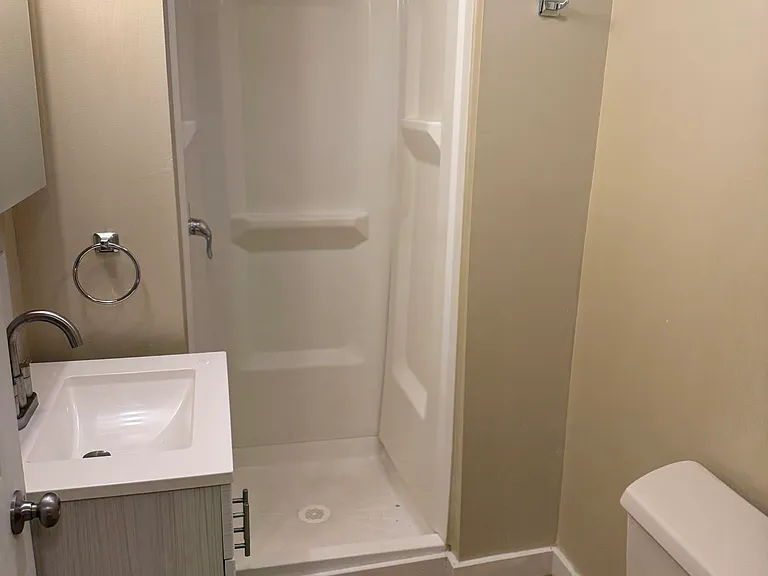 271 Spring St #7 — Photo 9