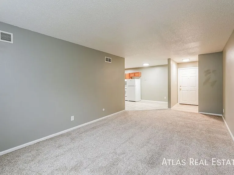 2610/2614 E Fountain Boulevard — Photo 27