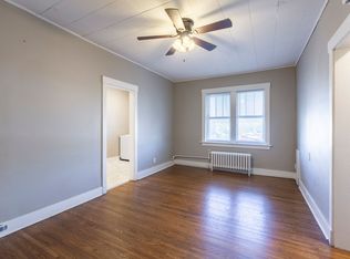 Remodeled Historic Brick Apartments, Omaha, NE 68105