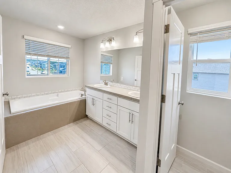 31693 NW Turel Dr — Photo 16