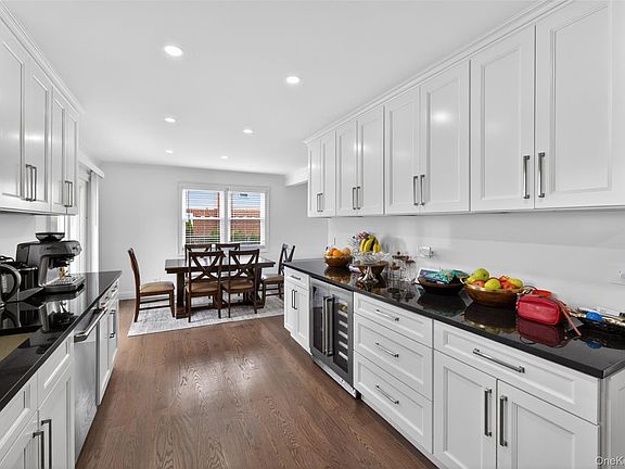5th image of 15 Cambridge Avenue