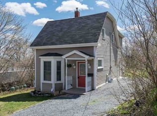 6 Spring St, Bedford, NS B4A1Y3