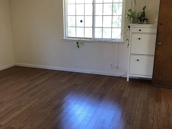 2nd image of 2795 Ophelia Ave