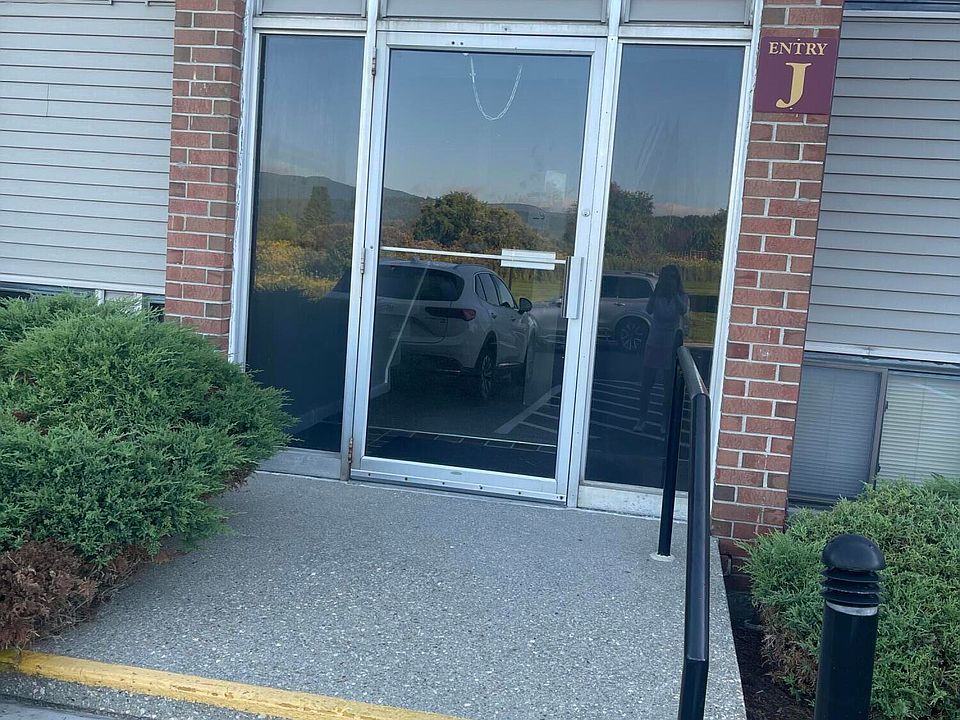 1st image of 189 Stratton Rd