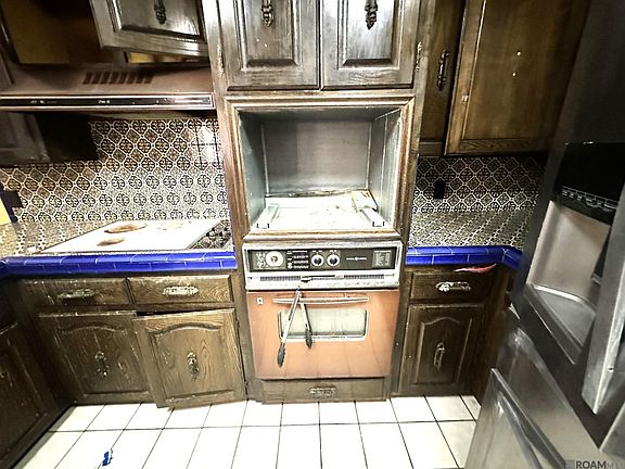 5th image of 4170 Janet Ave