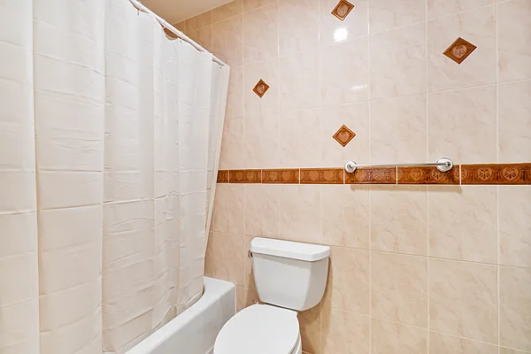 Rented by Avi Nash Associates | media 26