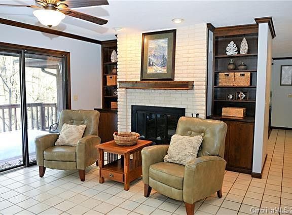 2nd image of 691 Cherrywood Ln