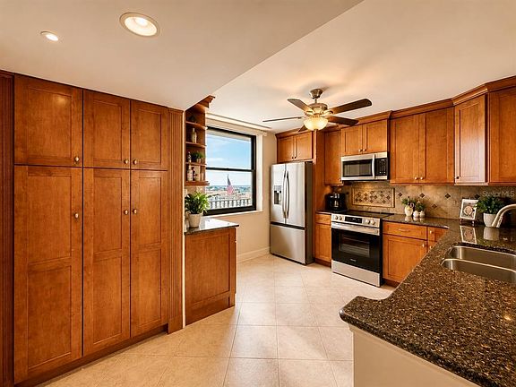 3rd image of 7300 SUN ISLAND DRIVE S #1103
