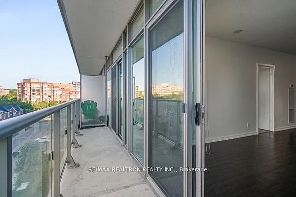 105 The Queensway #504 — Photo 21