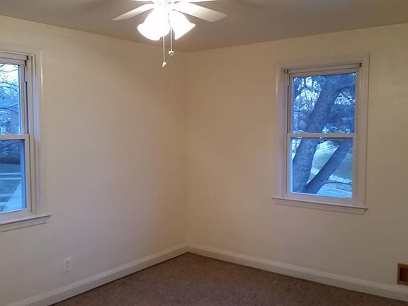 Bedroom pic 1
