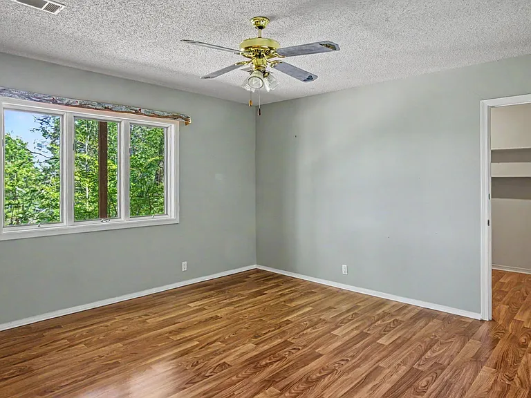 46 Acceso Cir — Photo 6