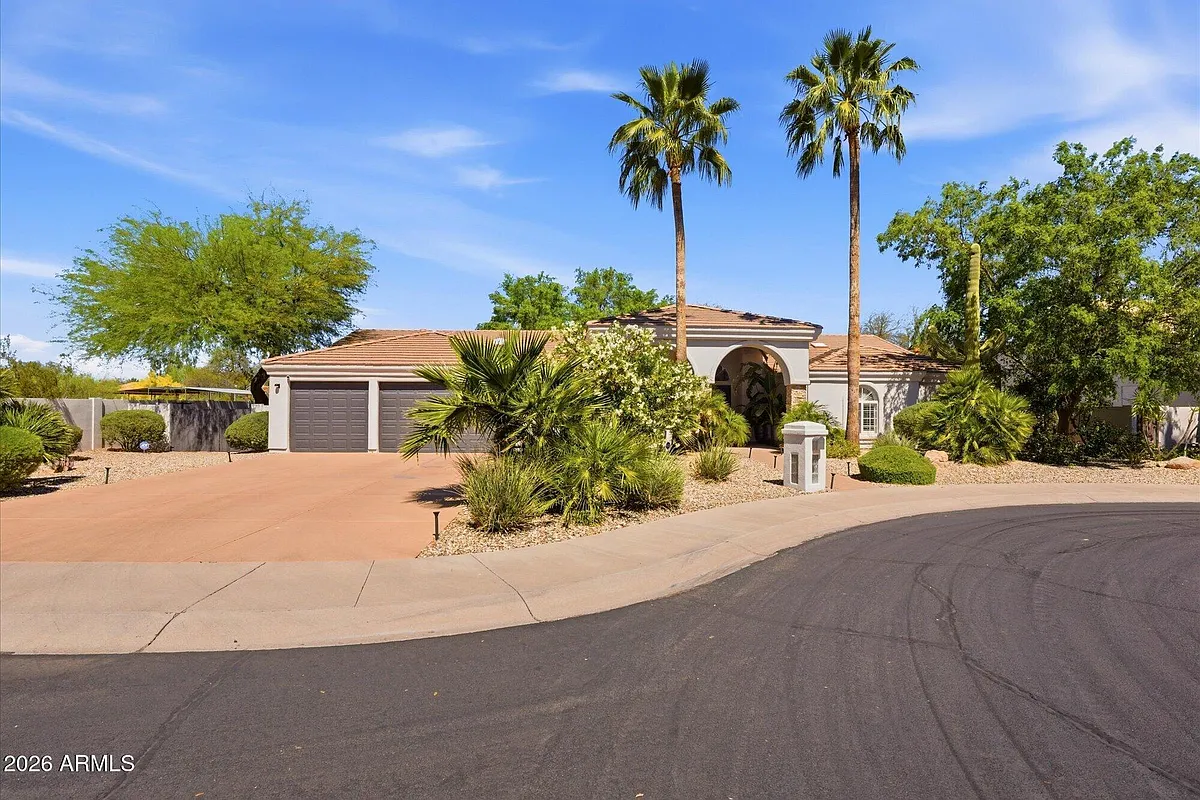 Building Photo - 9458 E Desert Cove Ave