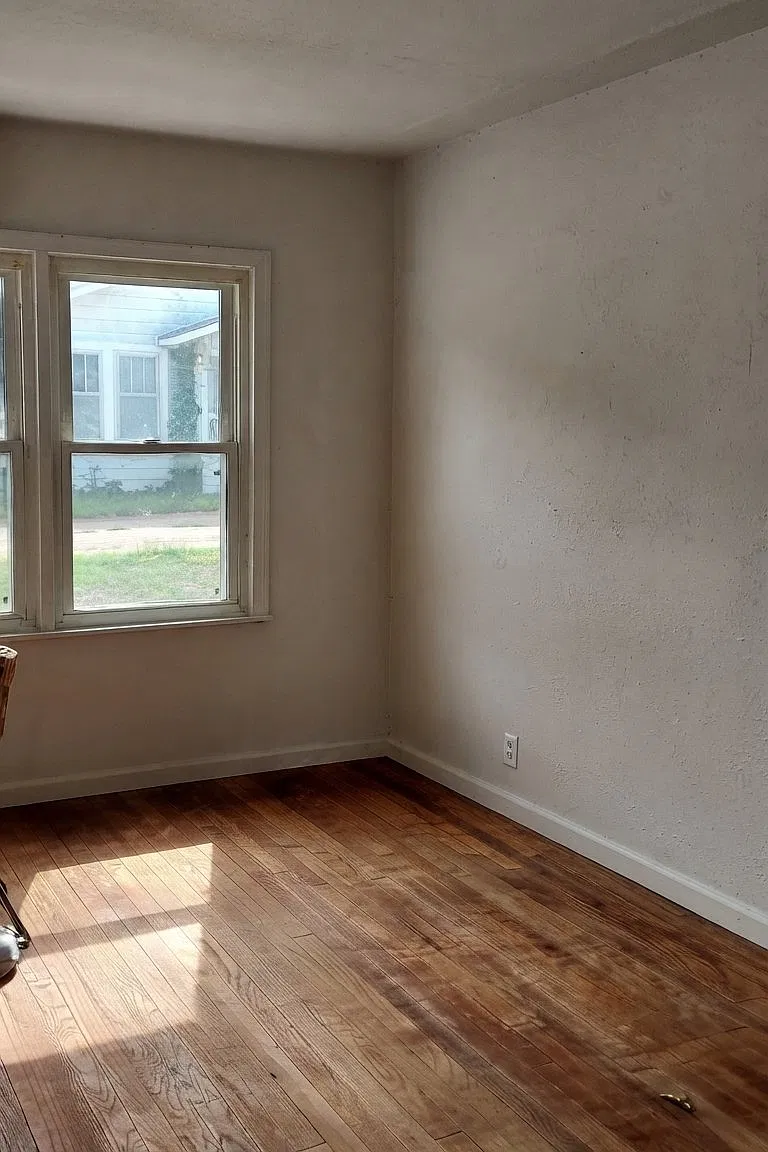 Single Family House — Photo 2