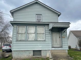 744 Elmwood Dr, Hubbard, OH