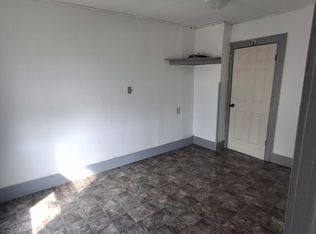 1558 N Main St, Decatur, IL