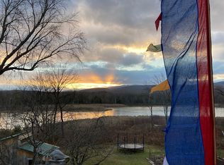 975 N Hoosac Rd, Williamstown, MA 01267