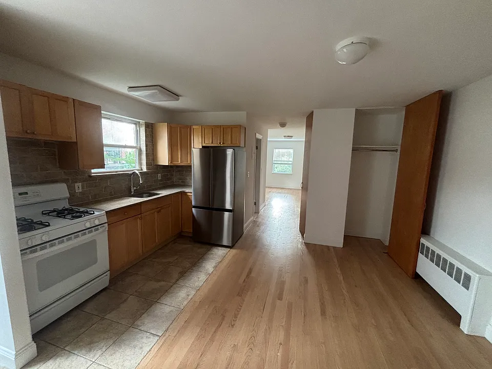 1555 Stadium Ave #1A