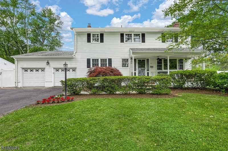 611 Mazur Ave, Paramus, NJ 07652 Zillow