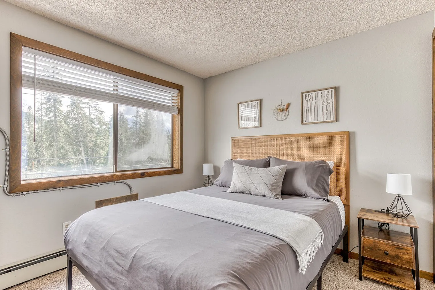 1 bed, 1.0 bath, 699 sqft, $3,572 — Photo 4