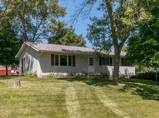 307 Essex Ave SW, Swisher, IA 52338