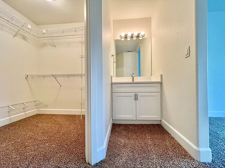 16775 NE Halsey St — Photo 16