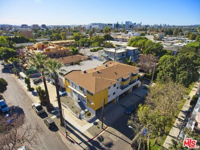 561 N Sweetzer Ave, Los Angeles, CA, 90048