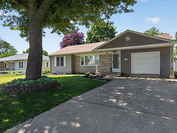 4th image of 221 Bittersweet Ln