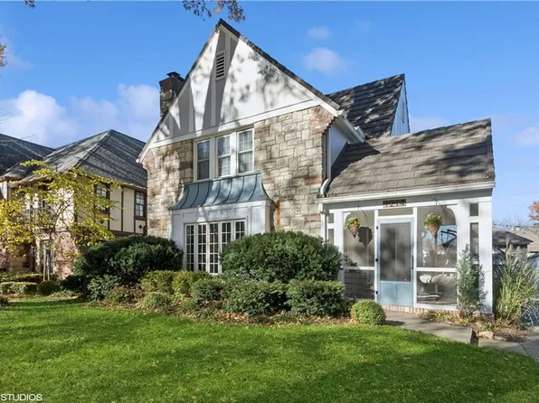 1214 W 62nd St, Kansas City, MO 64113