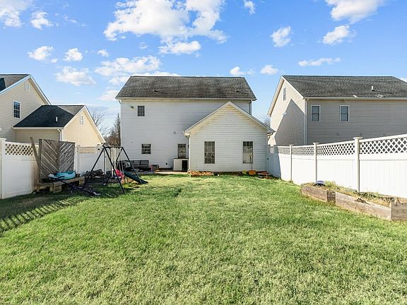 5th image of 507 Capstone Dr