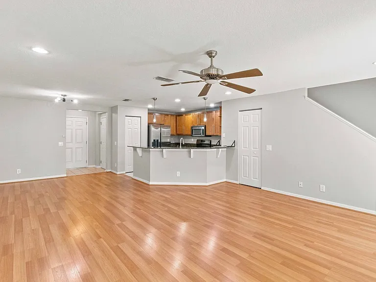 2947 Royal Tuscan Ln — Photo 8