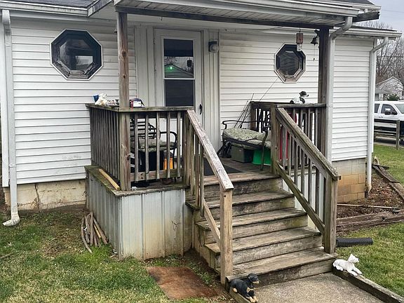 2nd image of 266 Richmond Ave