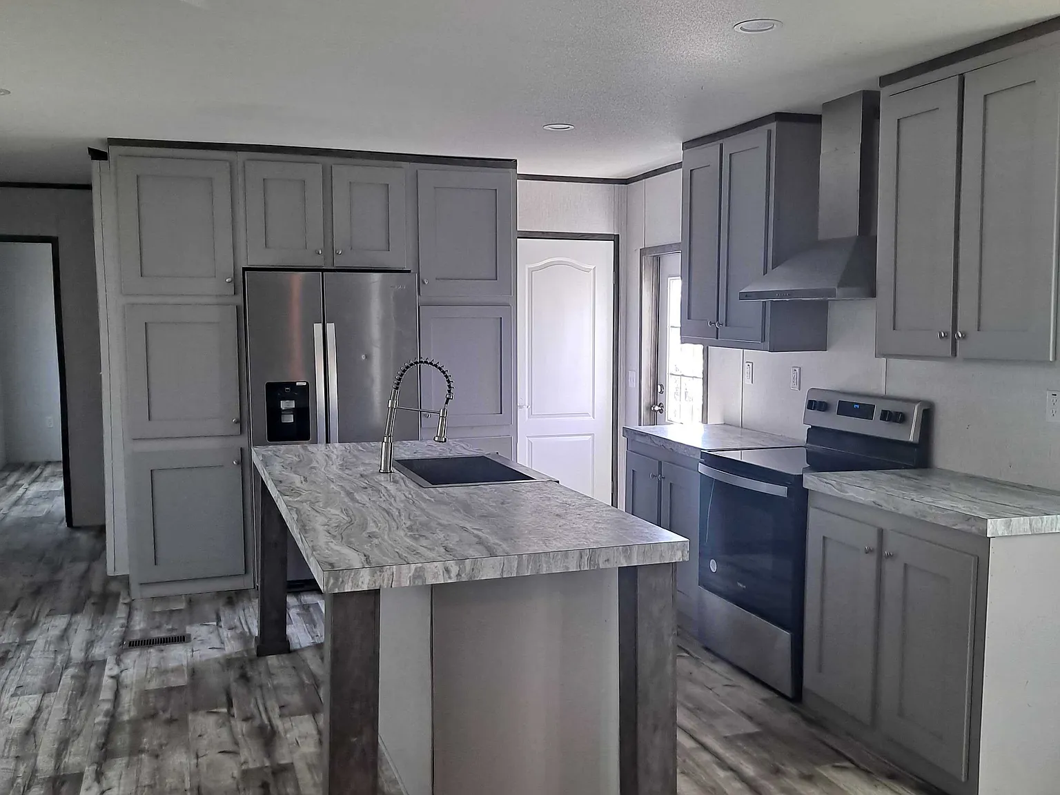 2 bed, 1088 sqft, $1,195 — Photo 1