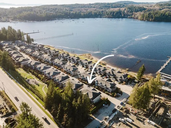 5992 Oldmill Ln, Sechelt, BC V7Z 0S2