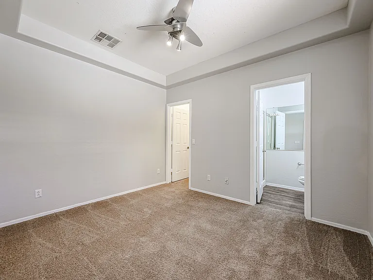 4569 N Golf Dr — Photo 17