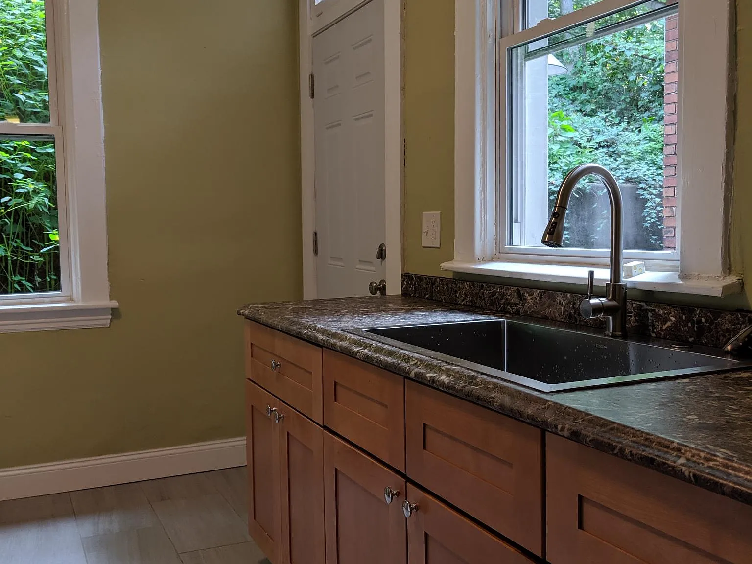 4109 Haldane St — Photo 3