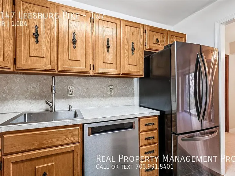6147 Leesburg Pike #107 — Photo 5
