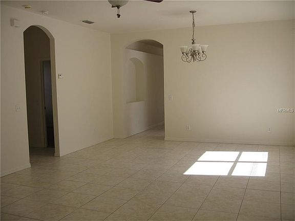 3rd image of 8434 Deer Chase Dr