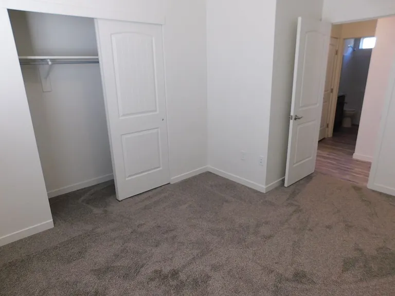 2354 Zion Canyon Ave — Photo 10