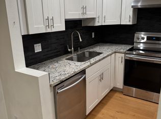 17 Oswego Smt #17, Lake Oswego, OR 97035