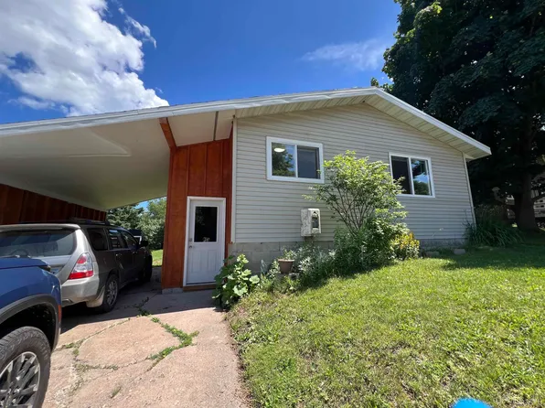 N5240 Rock River Rd, Chatham, MI 49816