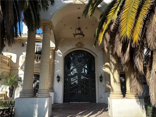 9355 Florence Ave, Downey, CA 90240