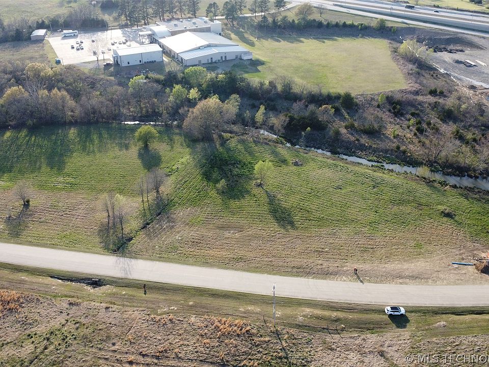 1st image of Peaceable Rd